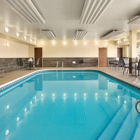 Fairfield Inn Erie Millcreek Mall מראה חיצוני תמונה