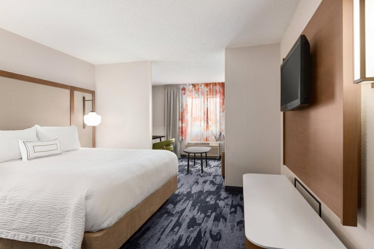 Fairfield Inn Erie Millcreek Mall מראה חיצוני תמונה