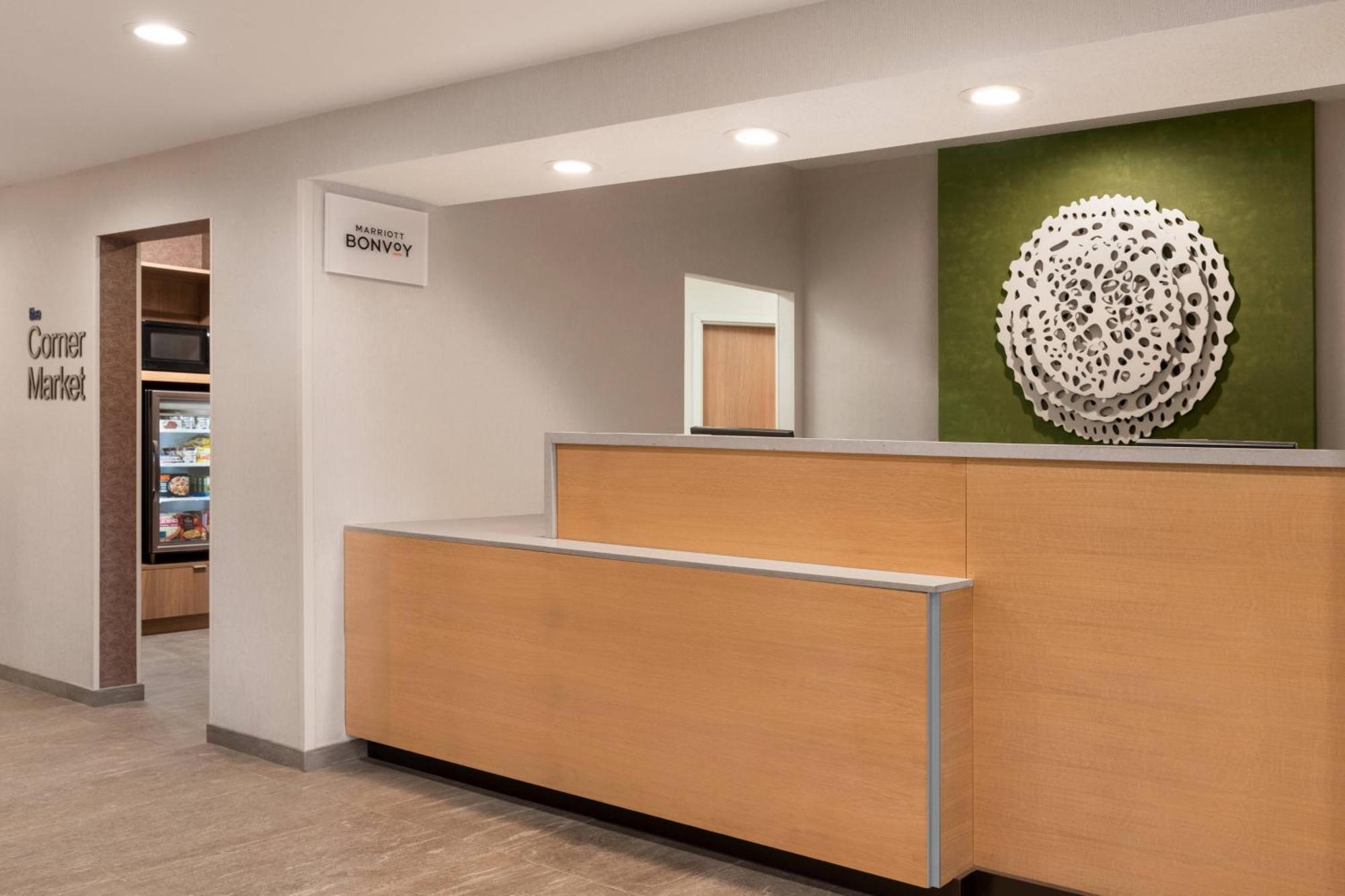 Fairfield Inn Erie Millcreek Mall מראה חיצוני תמונה