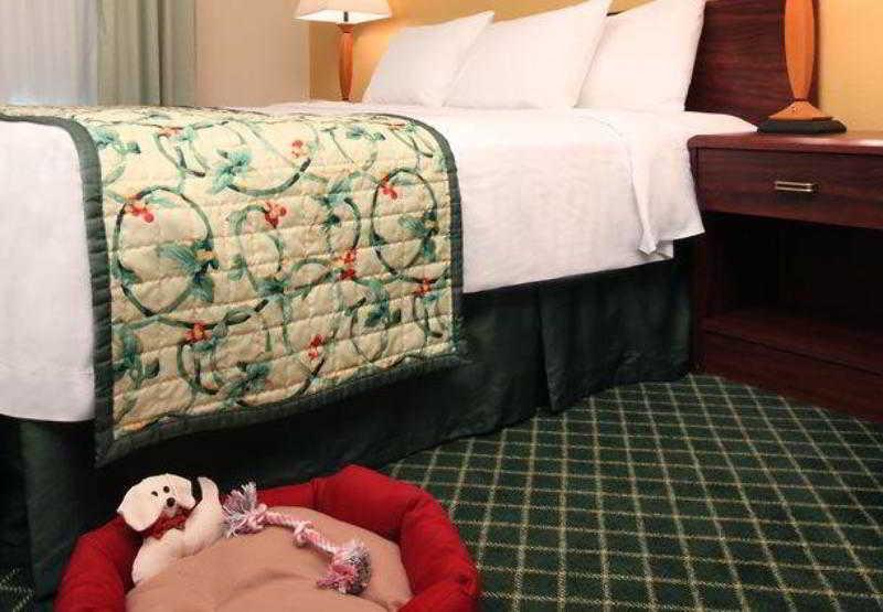 Fairfield Inn Erie Millcreek Mall חדר תמונה