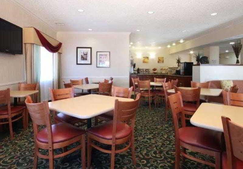 Fairfield Inn Erie Millcreek Mall מראה חיצוני תמונה