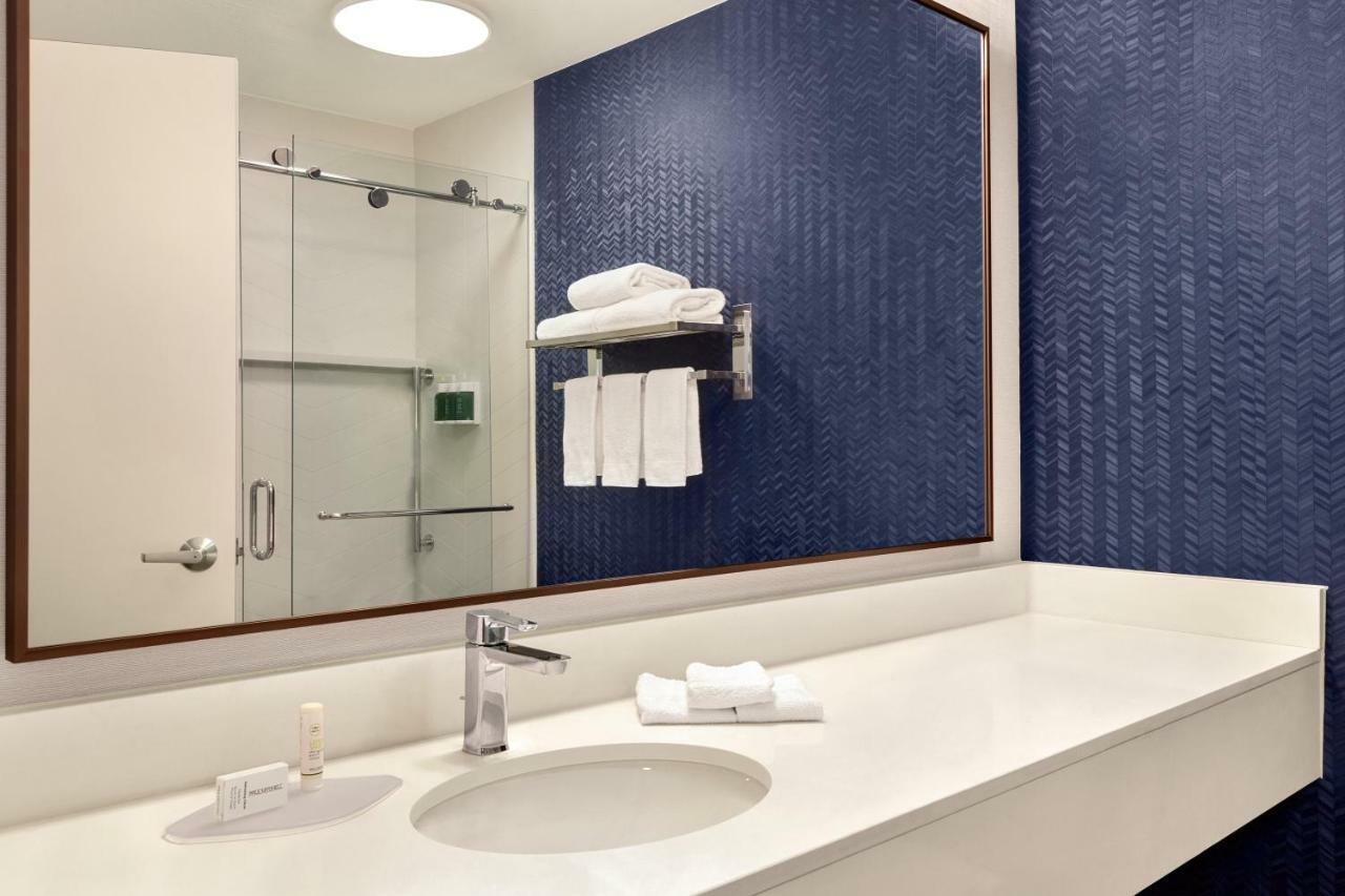 Fairfield Inn Erie Millcreek Mall מראה חיצוני תמונה
