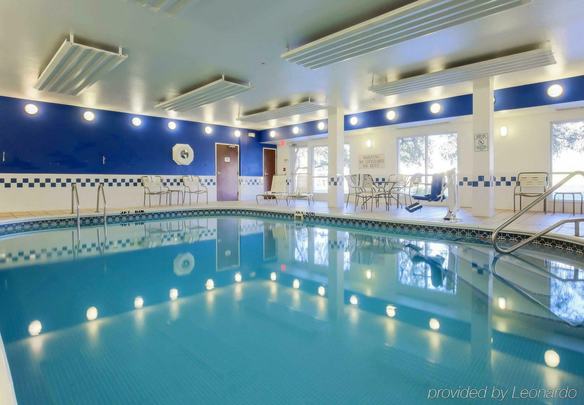 Fairfield Inn Erie Millcreek Mall מראה חיצוני תמונה