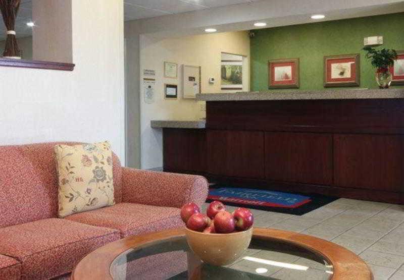 Fairfield Inn Erie Millcreek Mall מראה חיצוני תמונה